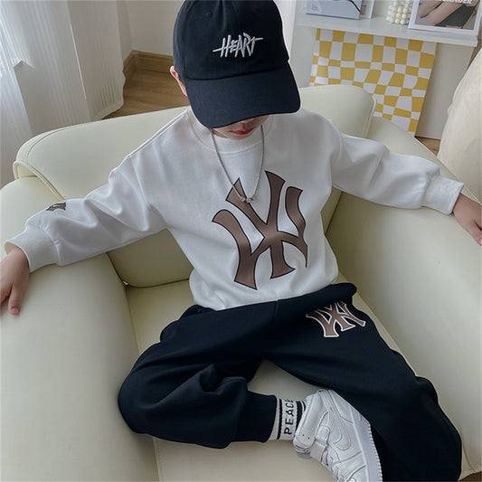 Fashionable letter suit for middle and large boys