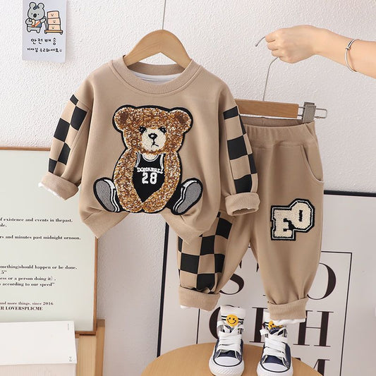 Cute embroidered bear fashion T-shirt set for middle and large children and girls in autumn