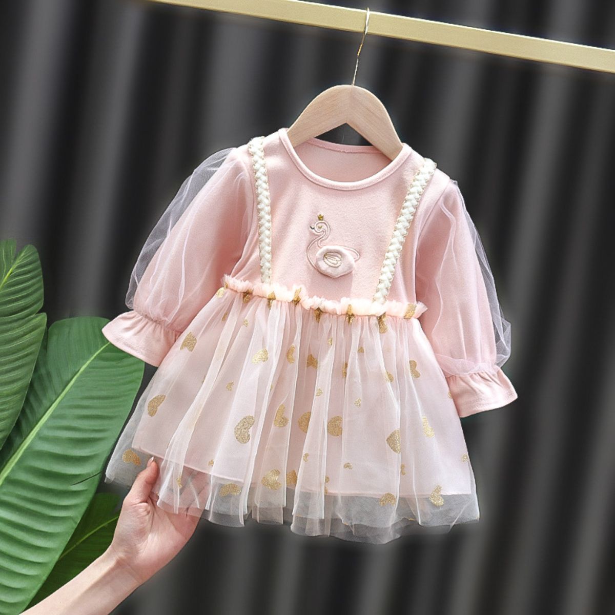 New style princess dress for baby girls in spring and autumn, long-sleeved children's dress for baby girls, mesh skirt