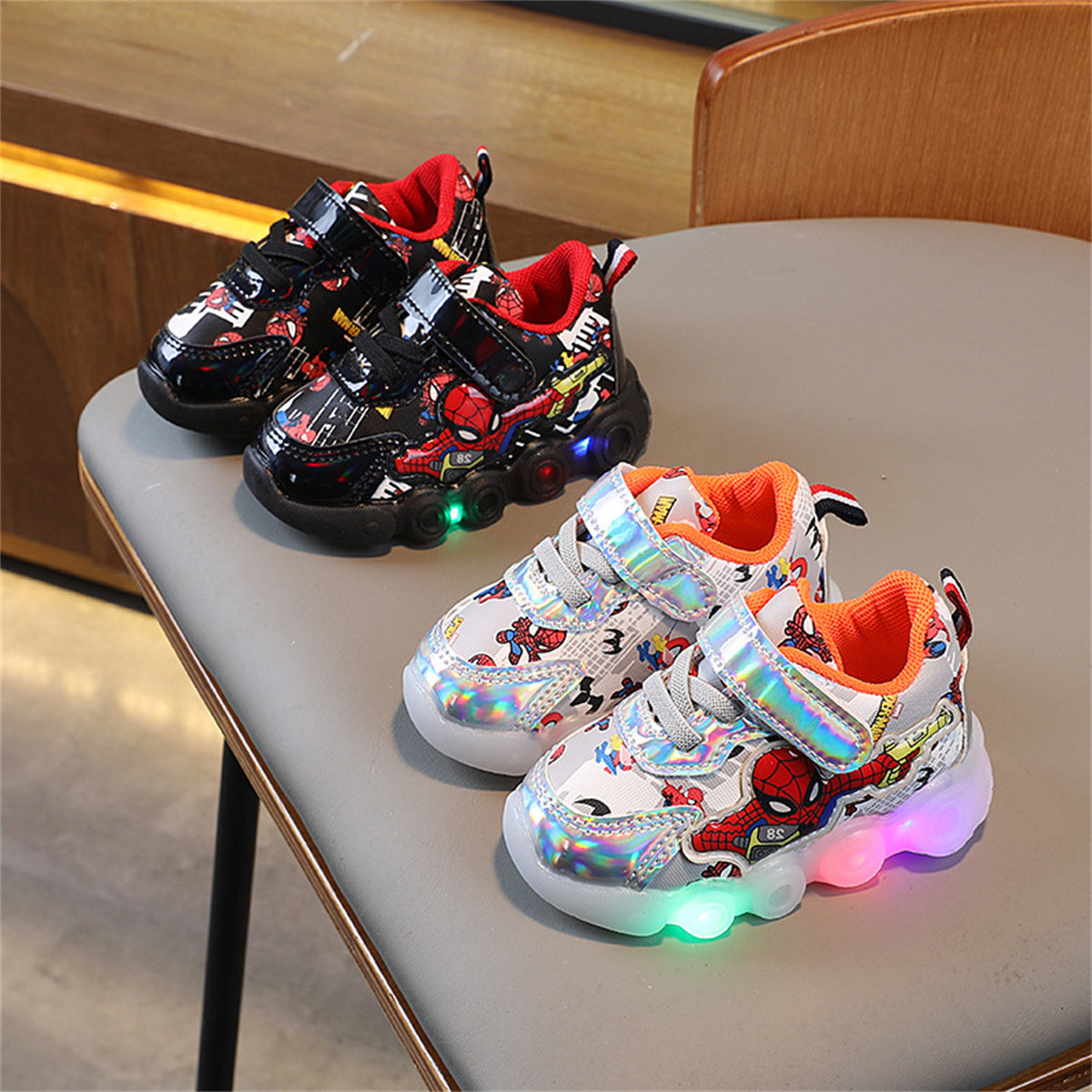 Children's luminous Spider-Man cartoon pattern sneakers