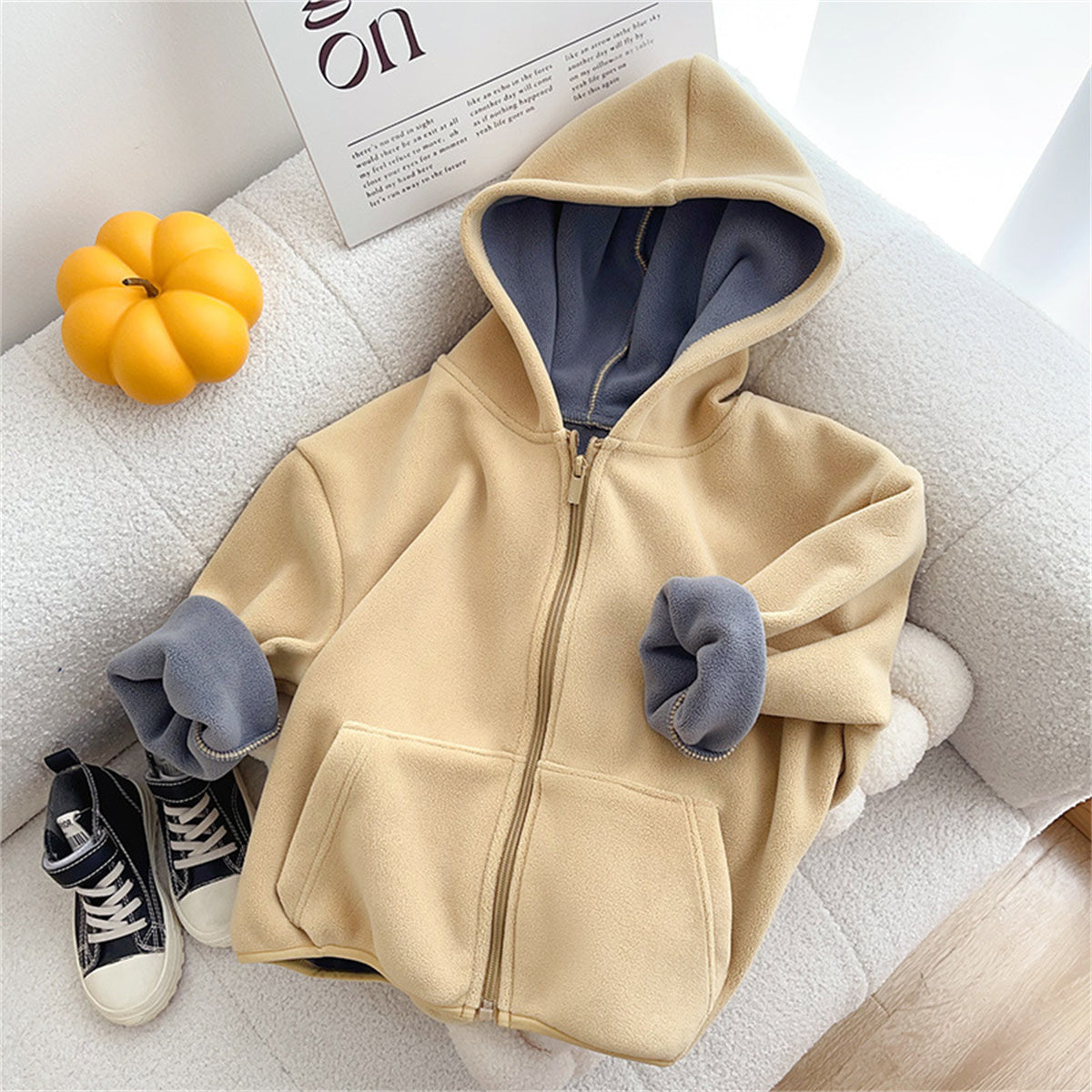 Thickened warm tops for middle and large children in autumn and winter, casual hooded outerwear