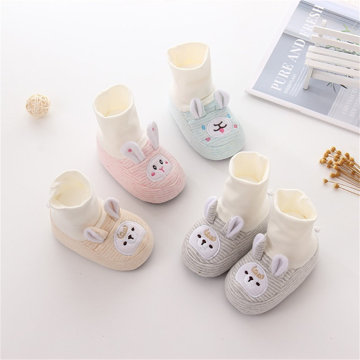 Baby and child embroidered cartoon pattern autumn and winter plus velvet soft sole warm high top cotton shoes