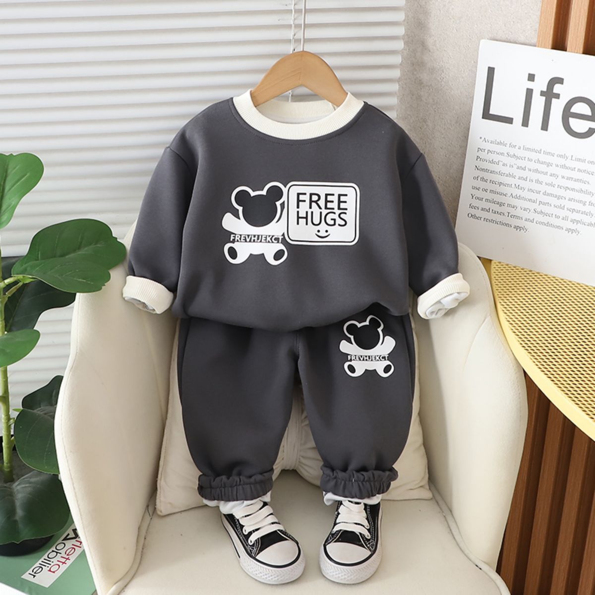 Boys Spring and Autumn Sweater Suit New Children Spring and Autumn Sports Trend Handsome Boys Small Children Western Style