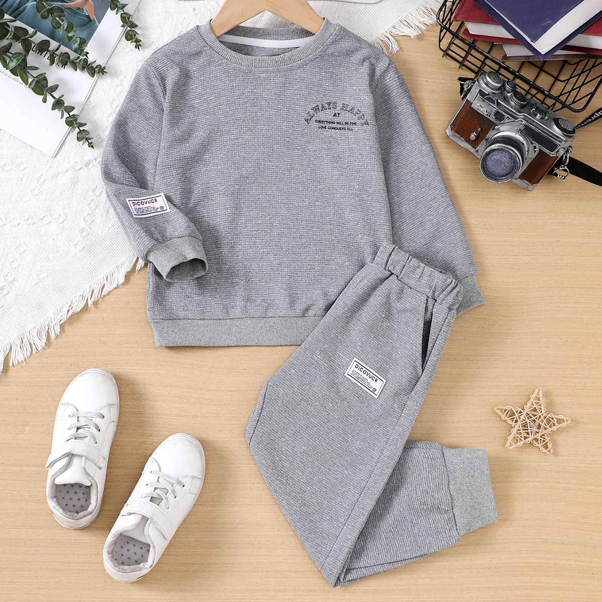 2pcs Set  Boy's Sporty Style Sweatshirt And Pants Suit