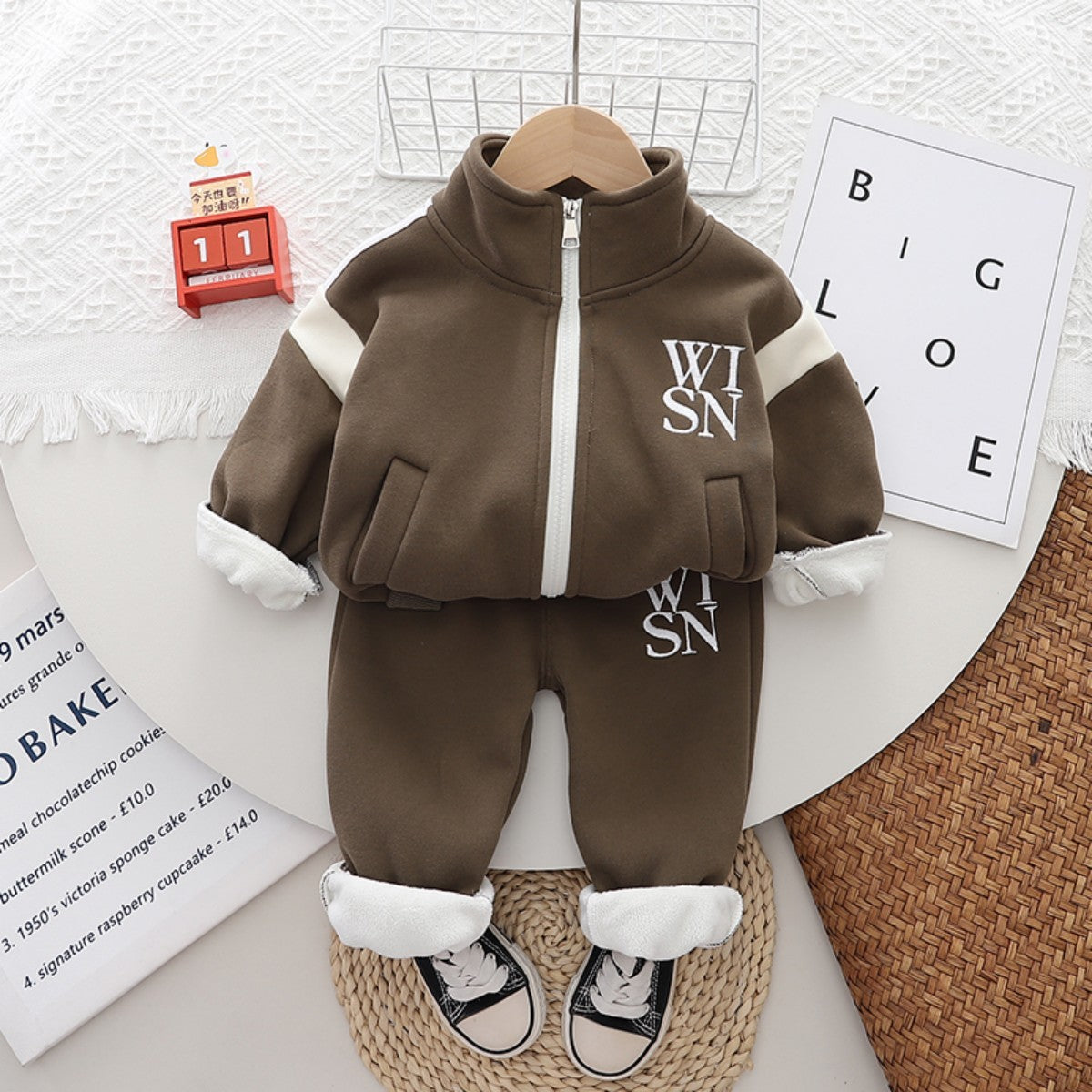 New autumn and winter children's clothing 1-3 boys casual zipper plus velvet cardigan two-piece suit baby boy suit