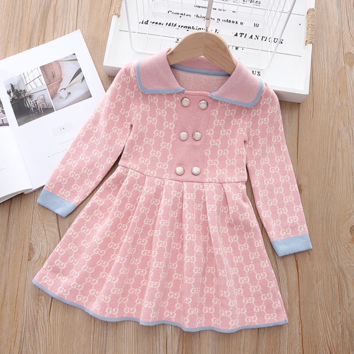 Girls knitted elegant long-sleeved princess dress