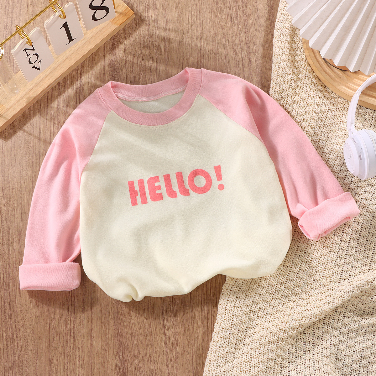 Baby casual long-sleeved T-shirts for toddlers and girls