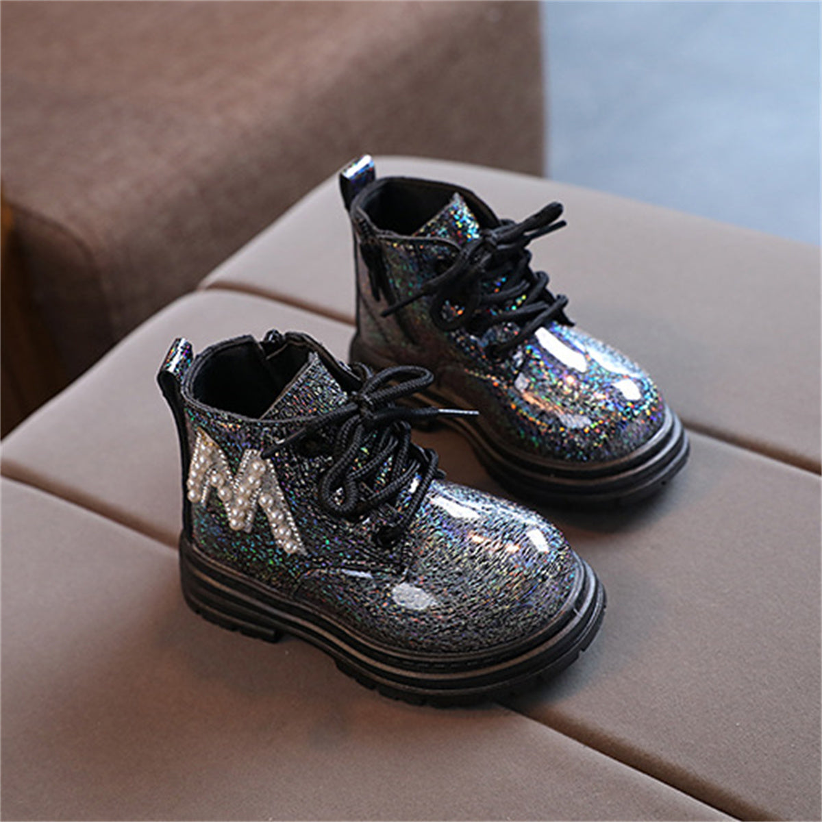 Little girls cool style letter pearl style autumn and winter leisure ladies waterproof Martin boots