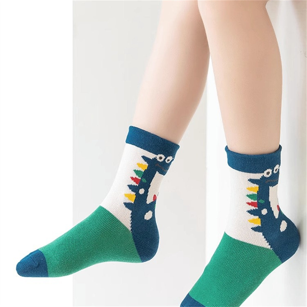 Children's boys cartoon dinosaur pattern bright color autumn and winter cotton socks