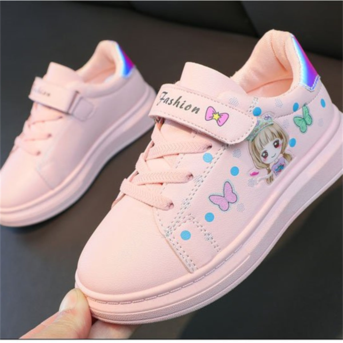 Cute cartoon pattern shiny low-top sneakers for baby girls