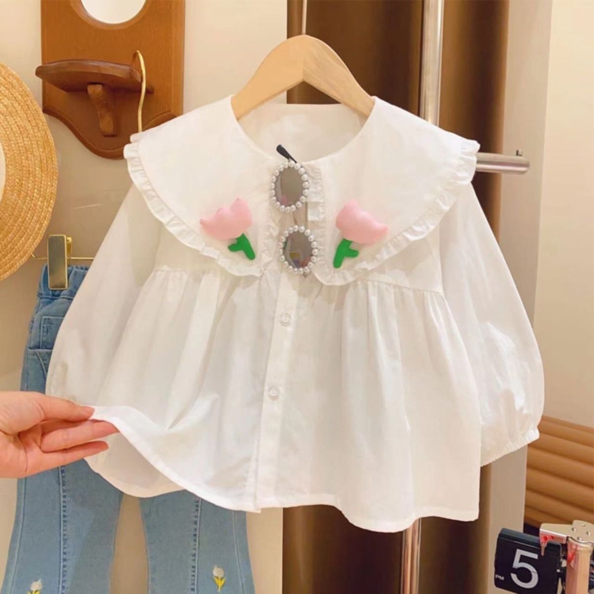 Girls shirts new spring and autumn small and medium-sized children's little girls' tops children's long-sleeved white shirts