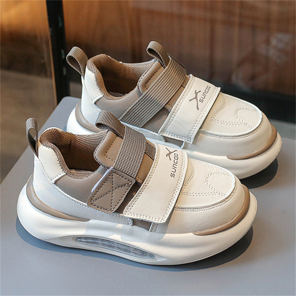 Children's and boys' autumn color matching Velcro casual sports shoes