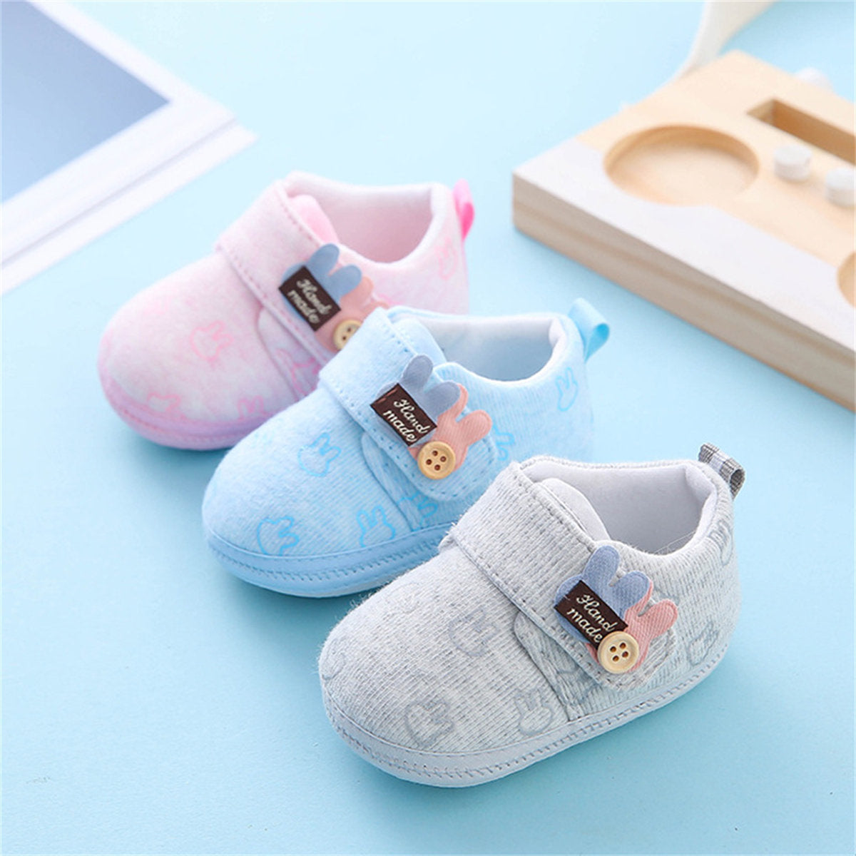 Infant and child boys and girls solid color simple style warm soft bottom canvas shoes