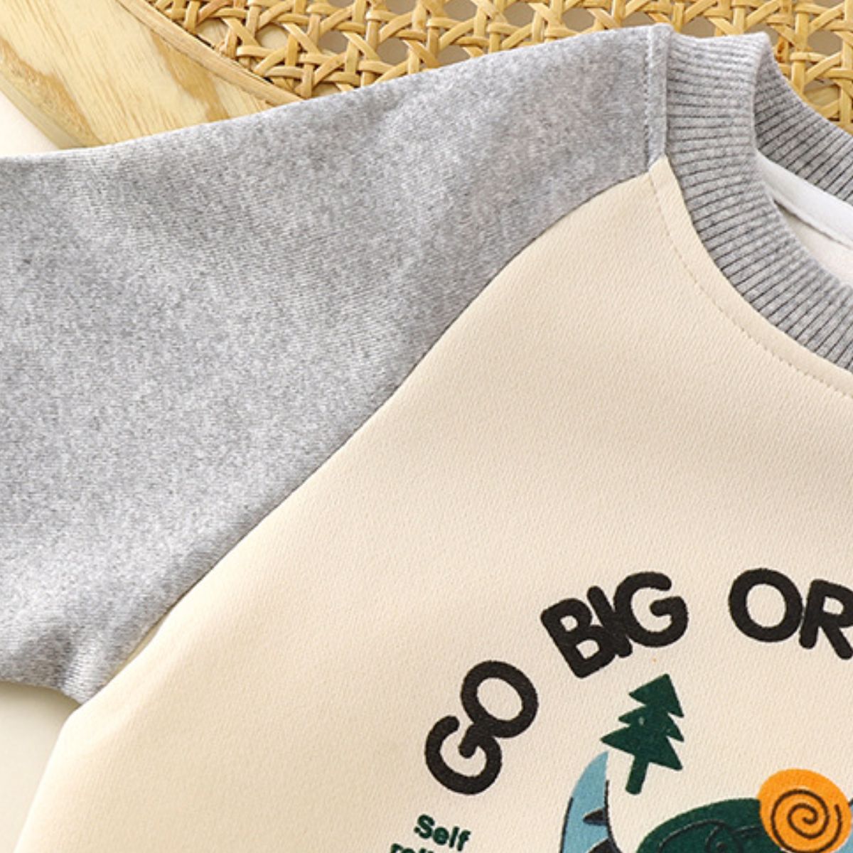 New autumn baby sweatshirts for children long sleeves children's round neck girls' bottoming shirts tops boys' children's clothing