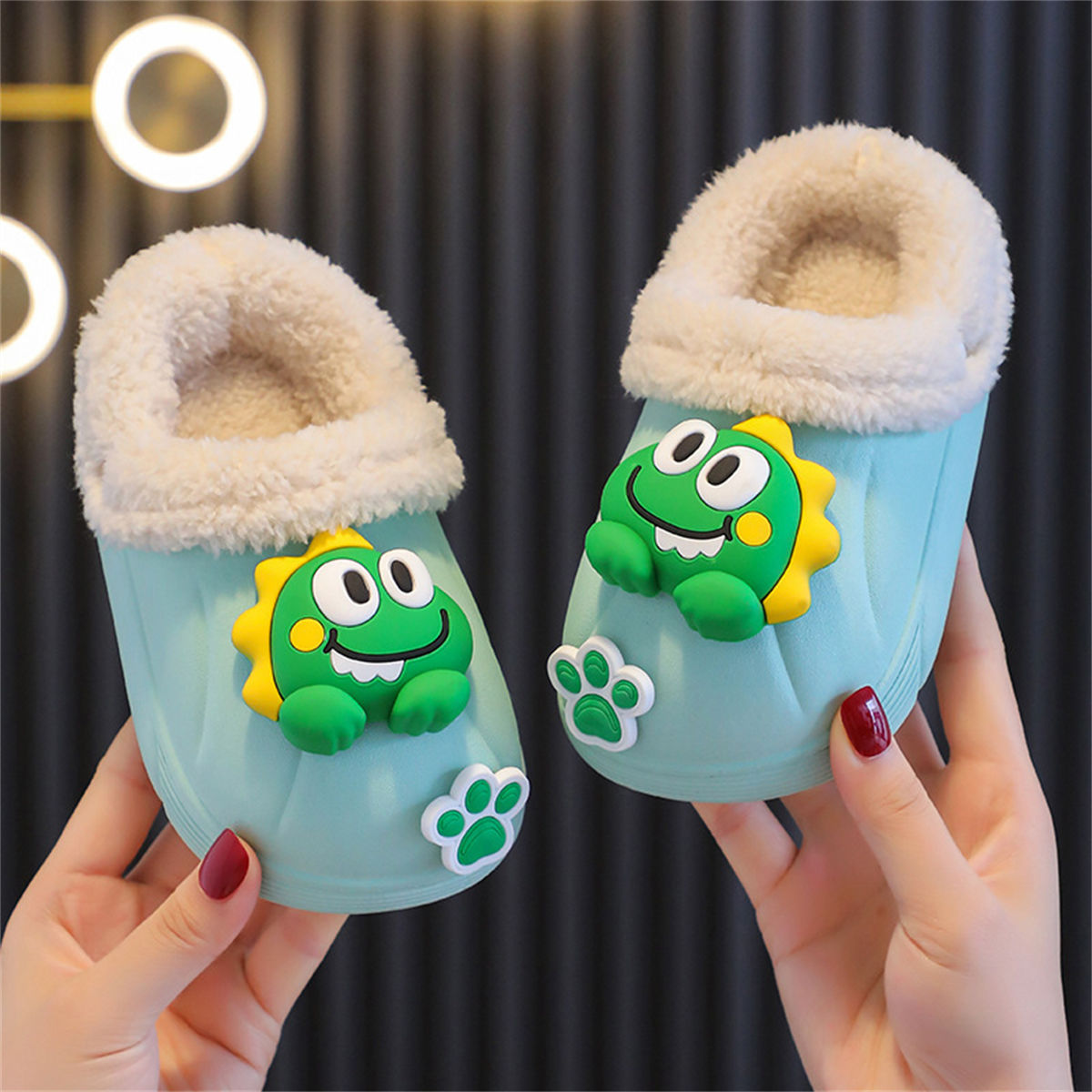 Winter waterproof plush 3D cartoon bear pattern cotton slippers for boys and girls