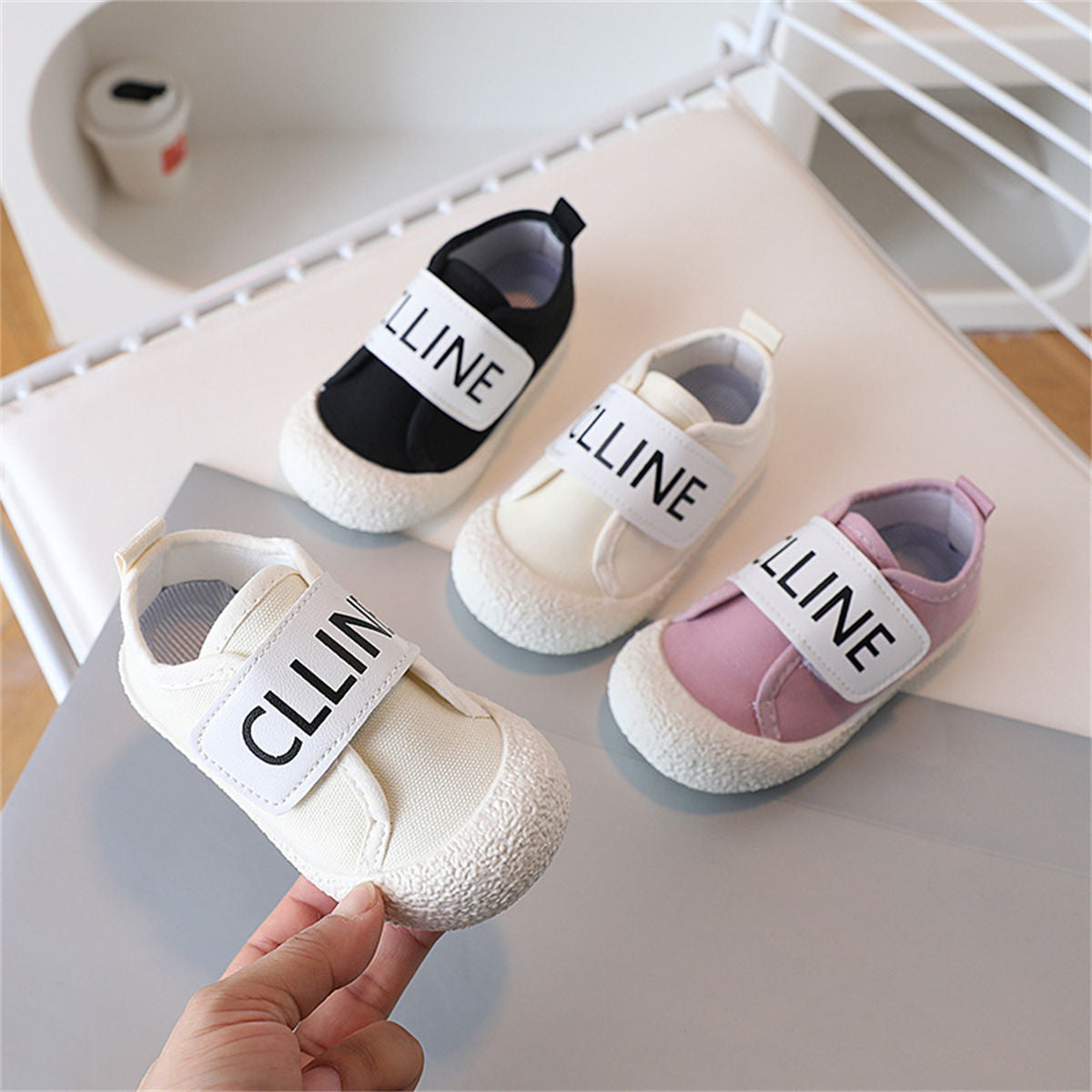 Autumn solid color letter style low-top canvas shoes for boys and girls