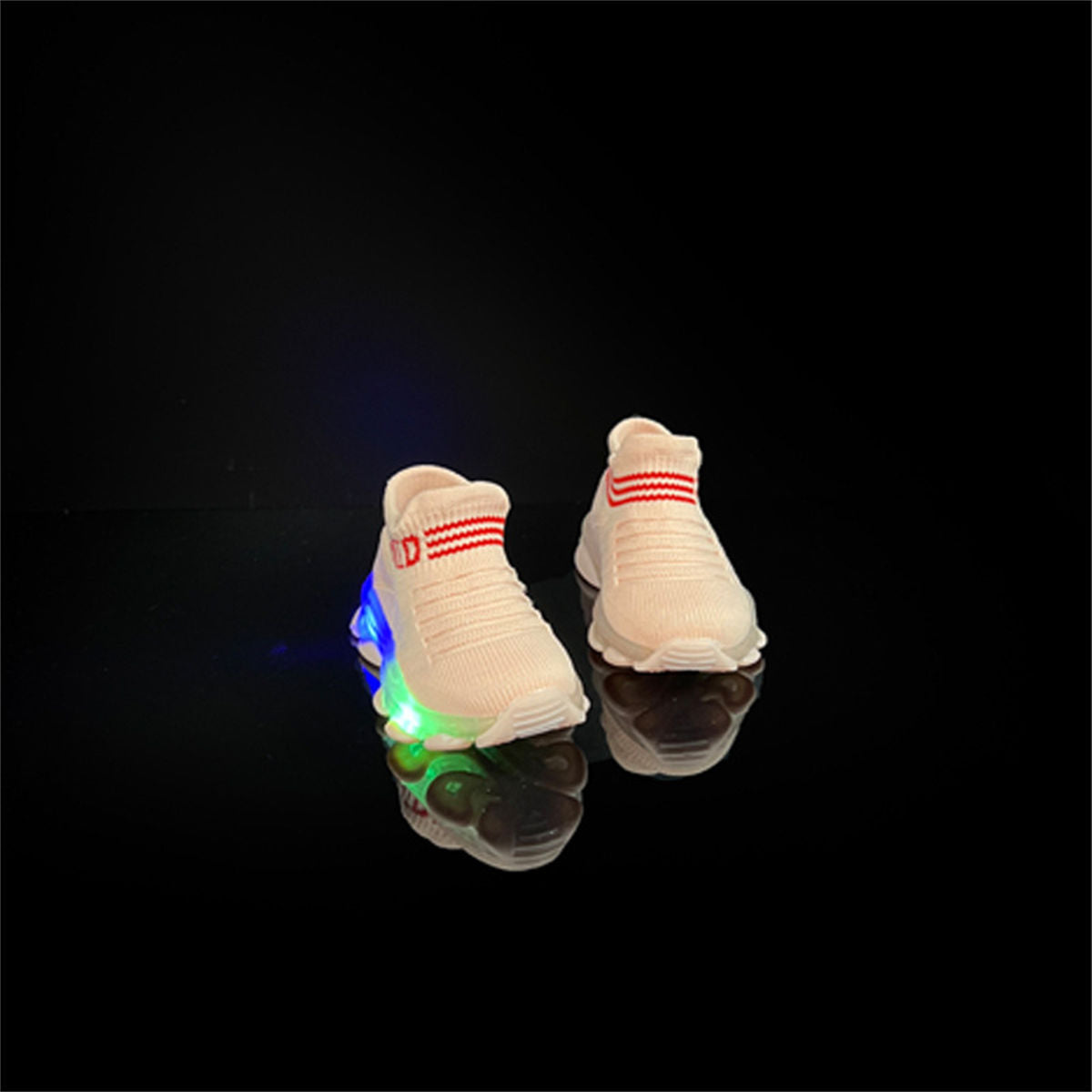 Children's and girls' socks shoes LED light breathable elastic slip-on flying woven sports shoes