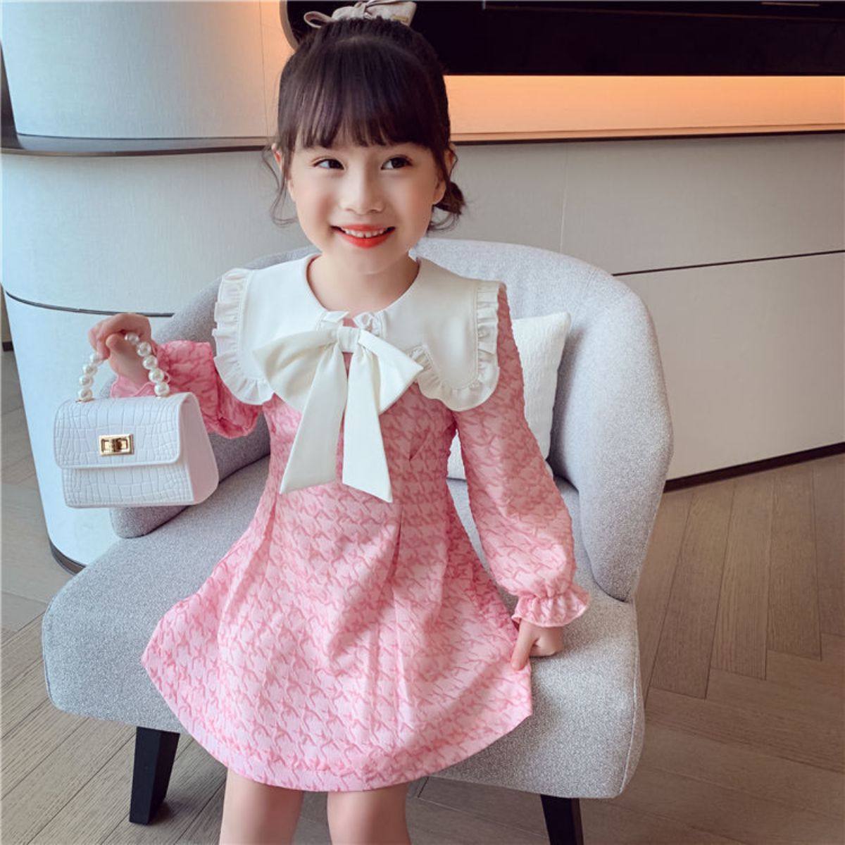 Girls dresses new spring and autumn children's sweet bow princess dresses for middle and large children long-sleeved skirts children's clothing