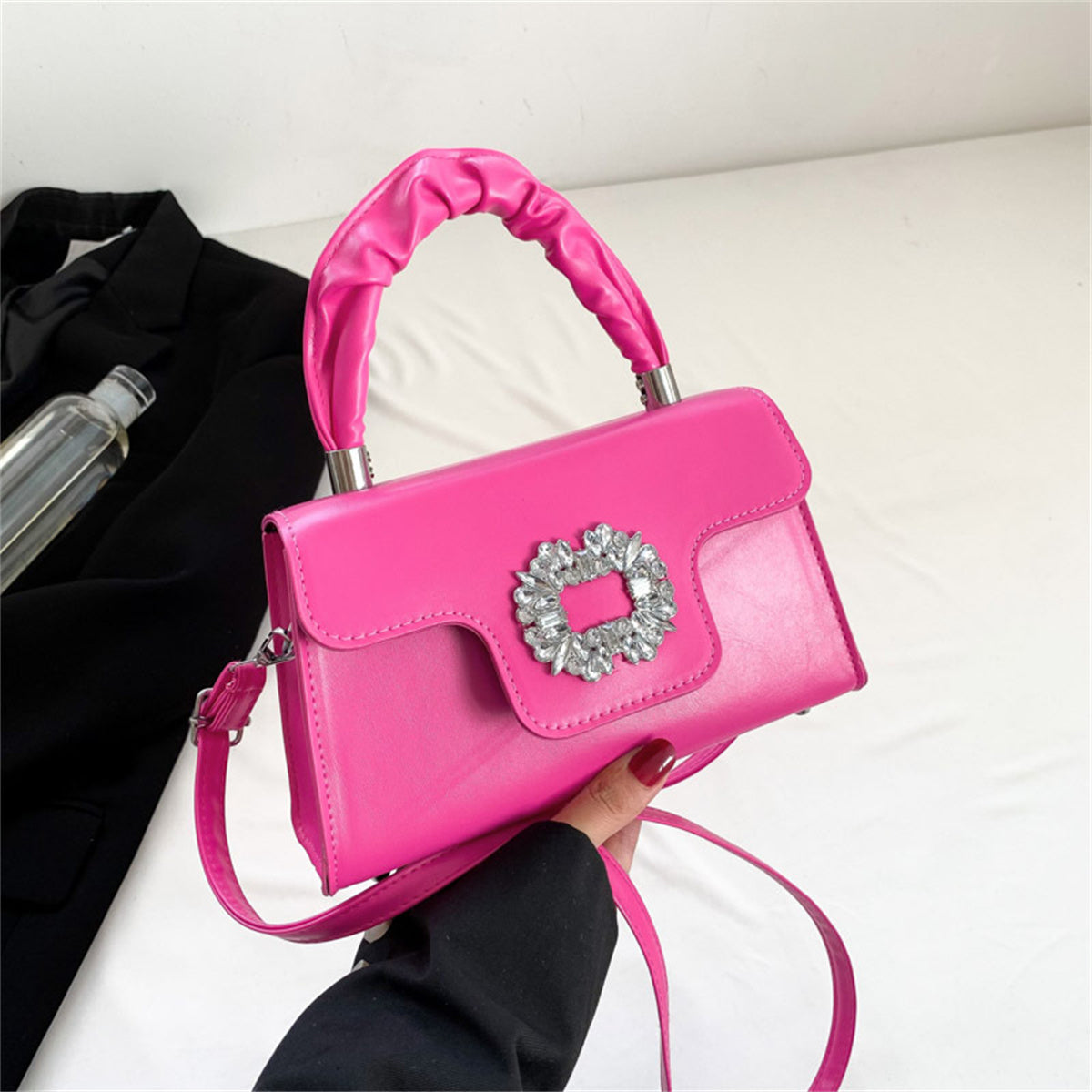 Women's fashion elegant style simple banquet party style small square bag crossbody bag