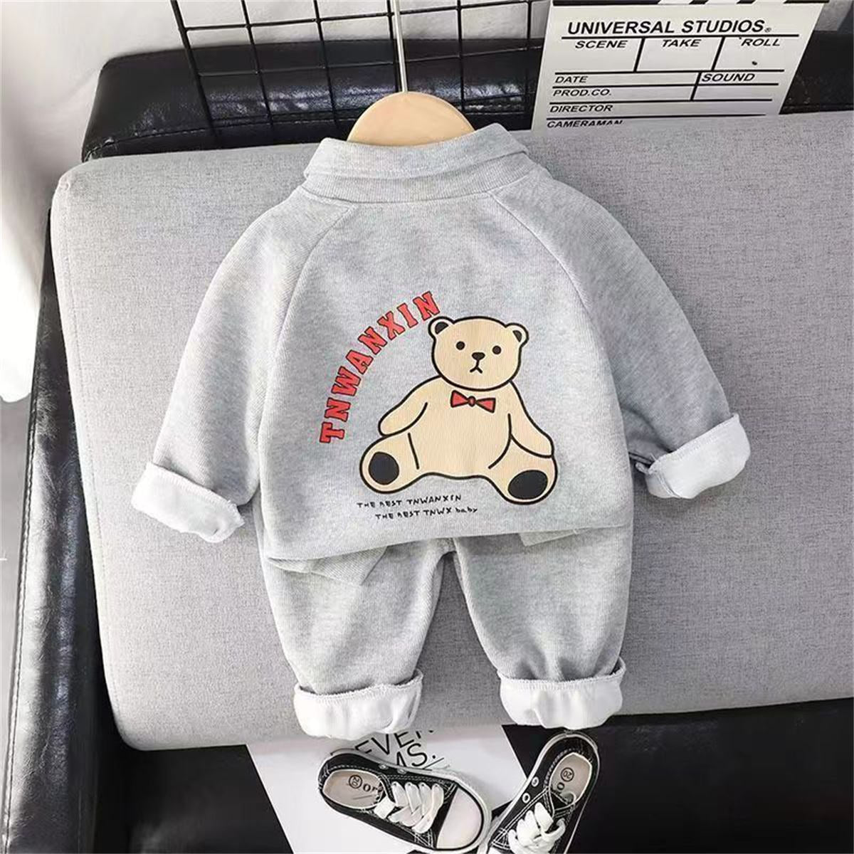 Infant and Toddler Sports Spring and Autumn Two-Piece Sweater Set