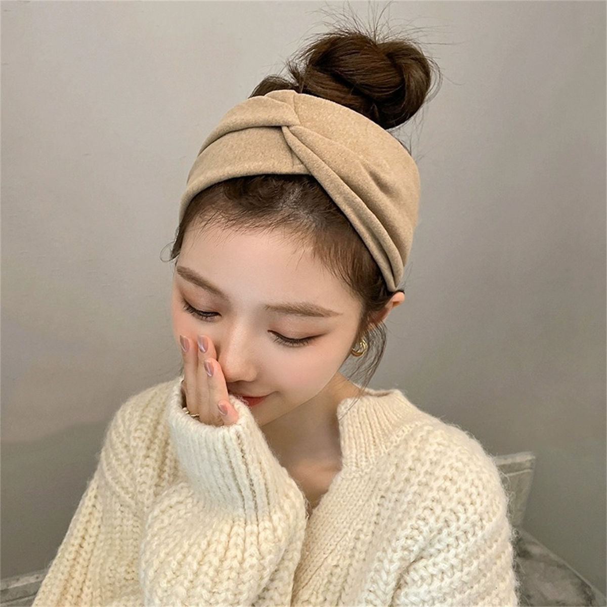 Wide-brimmed face-washing headband for daily wear in autumn and winter