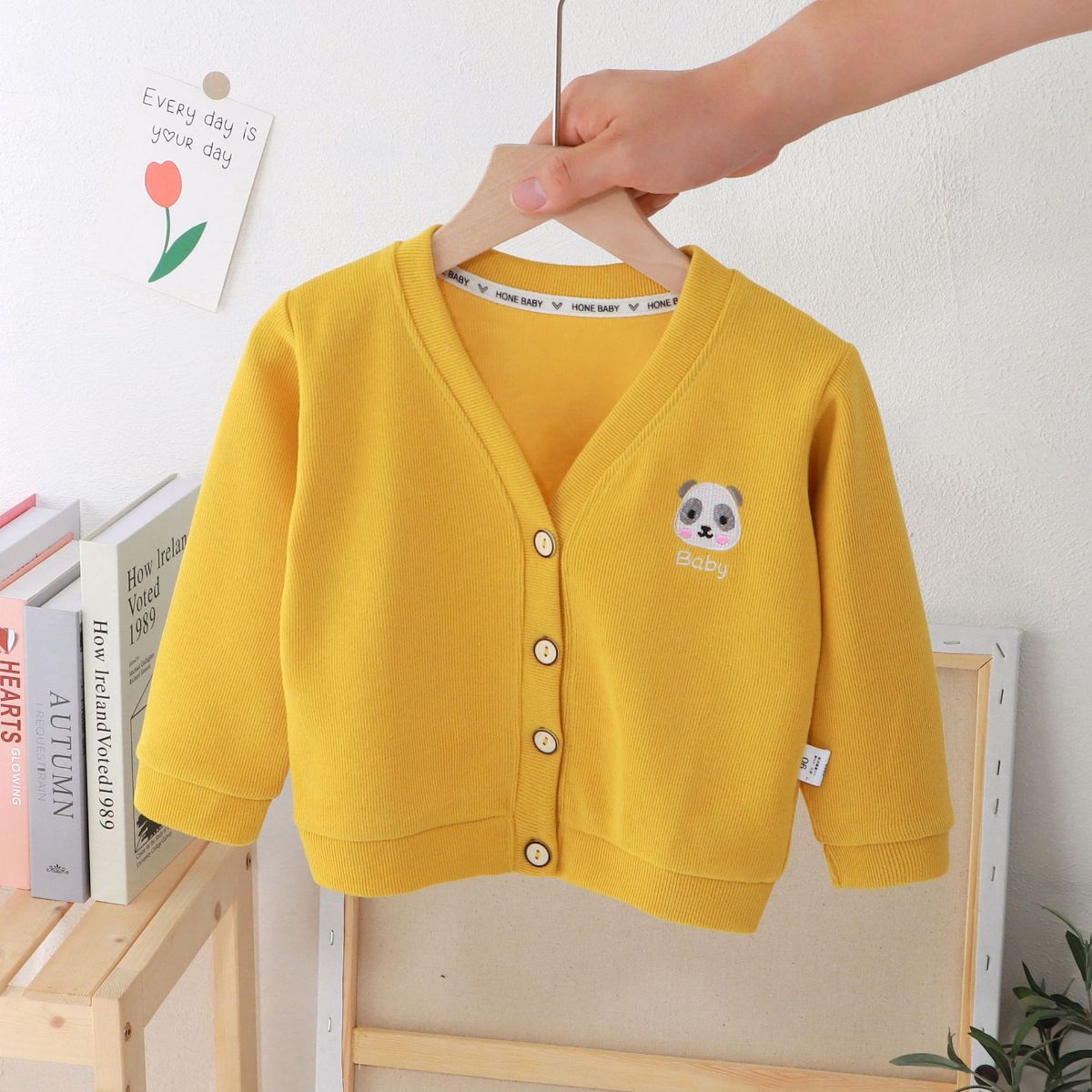 Children's knitted cardigan long-sleeved sweater small and medium children's embroidered flower jacket boys and girls baby spring and autumn children's clothing