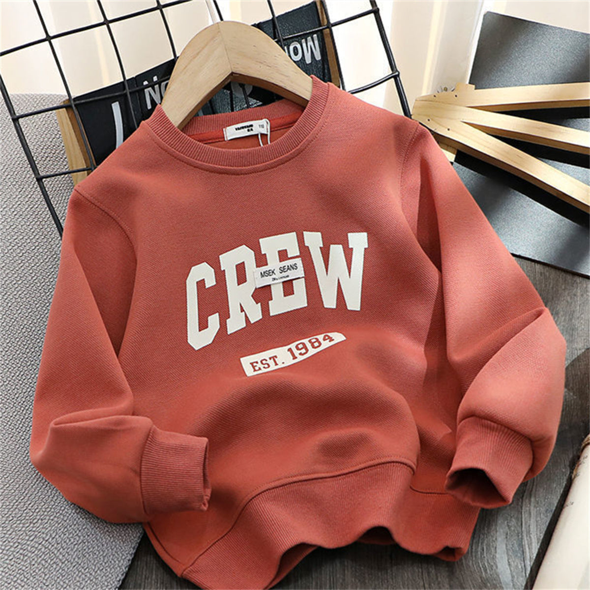 Pure cotton letter print sweatshirt for middle and large children in spring and autumn, loose and versatile, casual