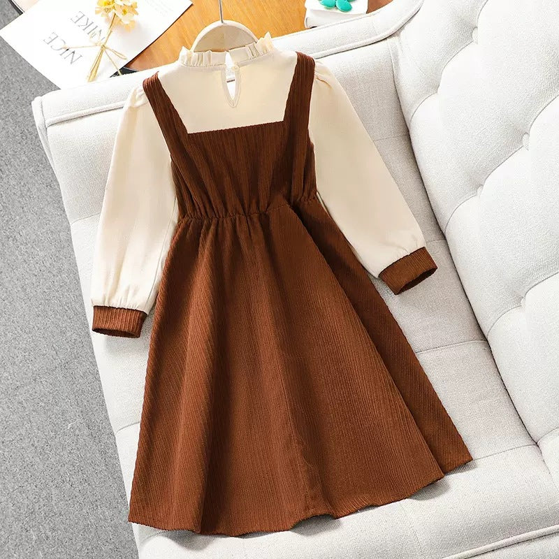 Sweet long-sleeved autumn and winter dress for middle and large girls