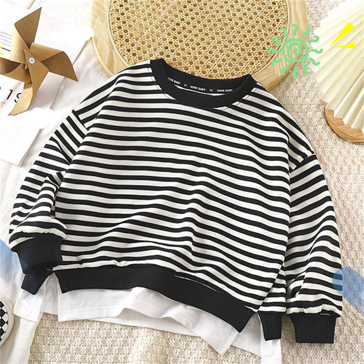 Black and white striped top casual round neck fashion sweatshirt for boys