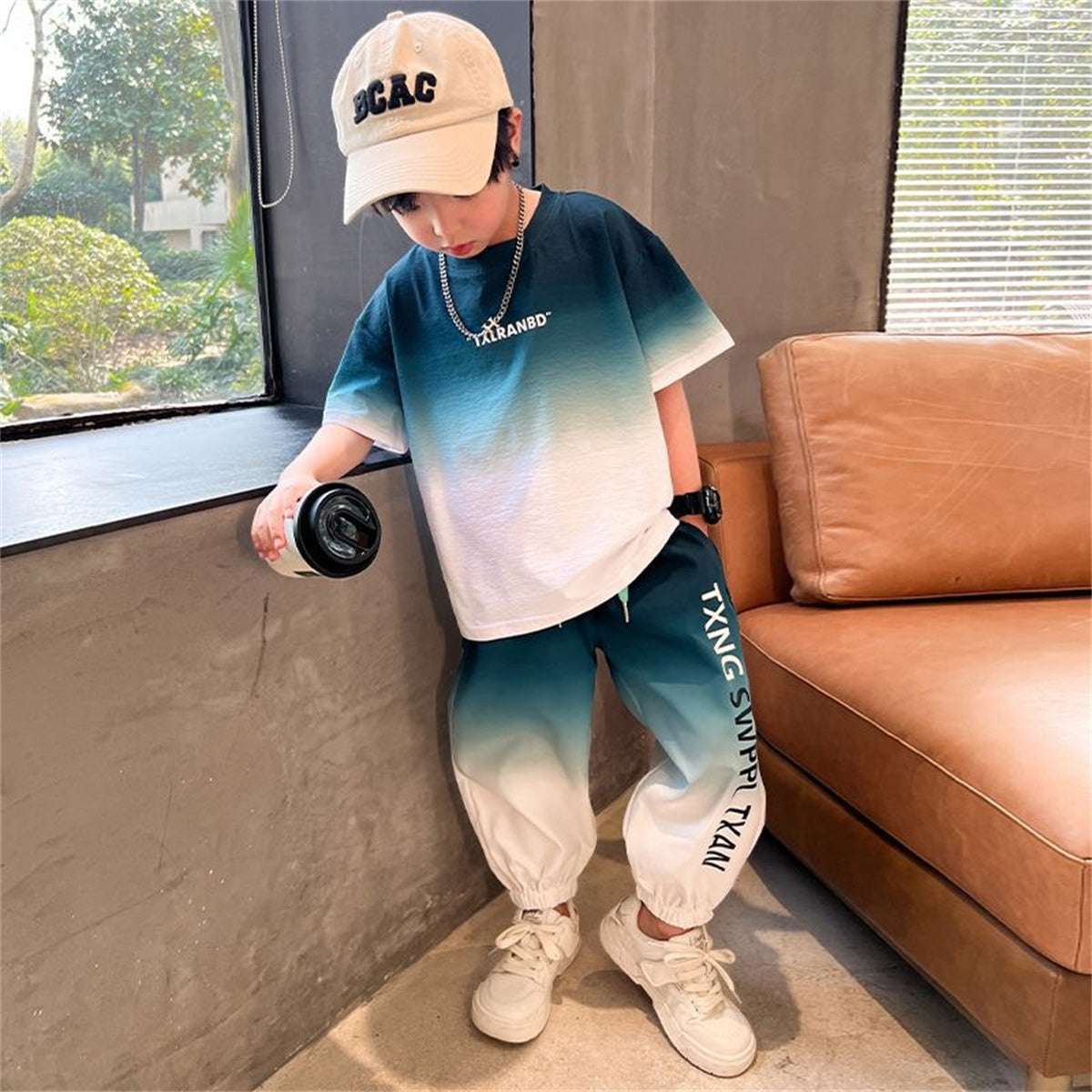 Short-sleeved summer middle and large boy handsome gradient sports suit