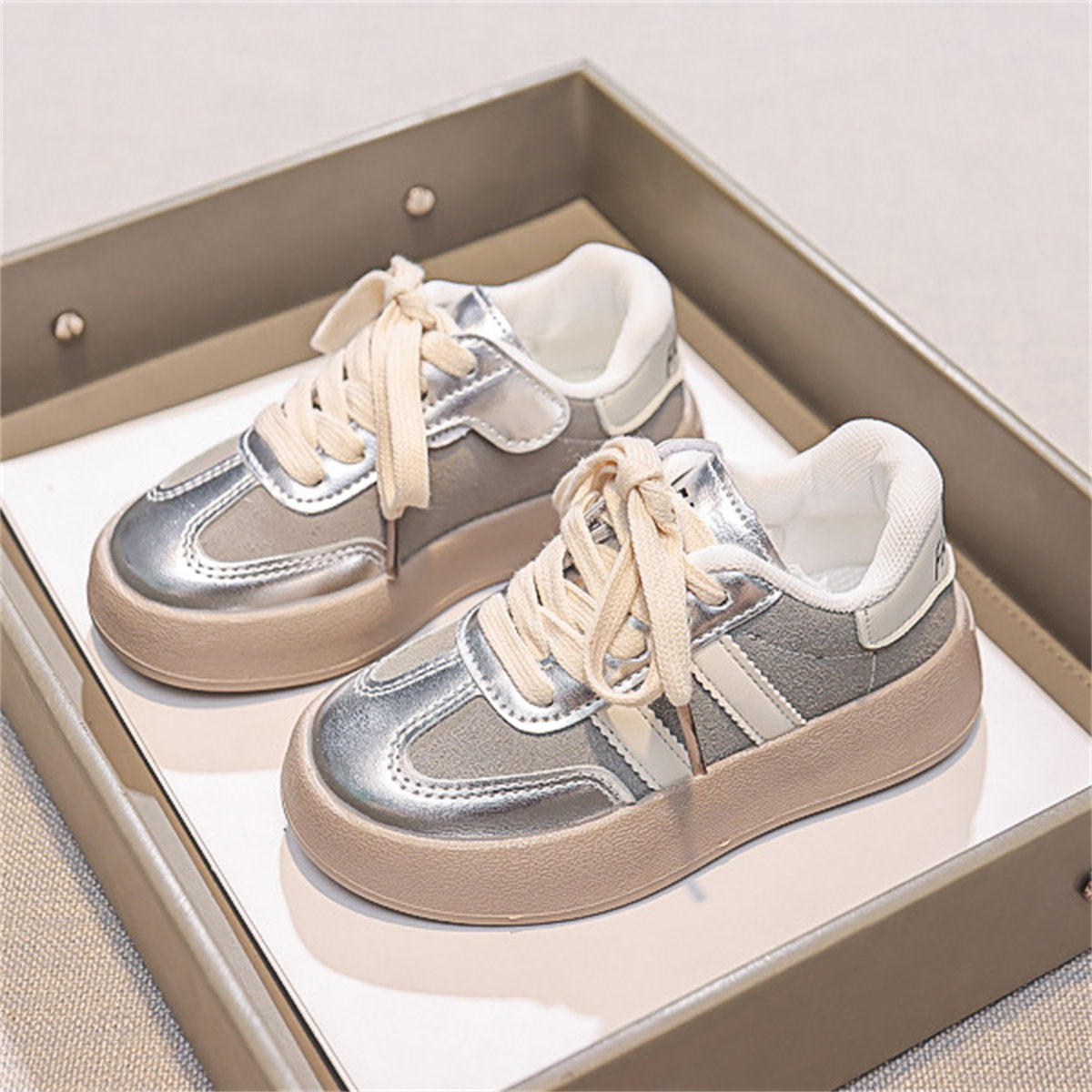 Simple ladies style waterproof, non-slip and versatile low-top sneakers for middle and large children and girls