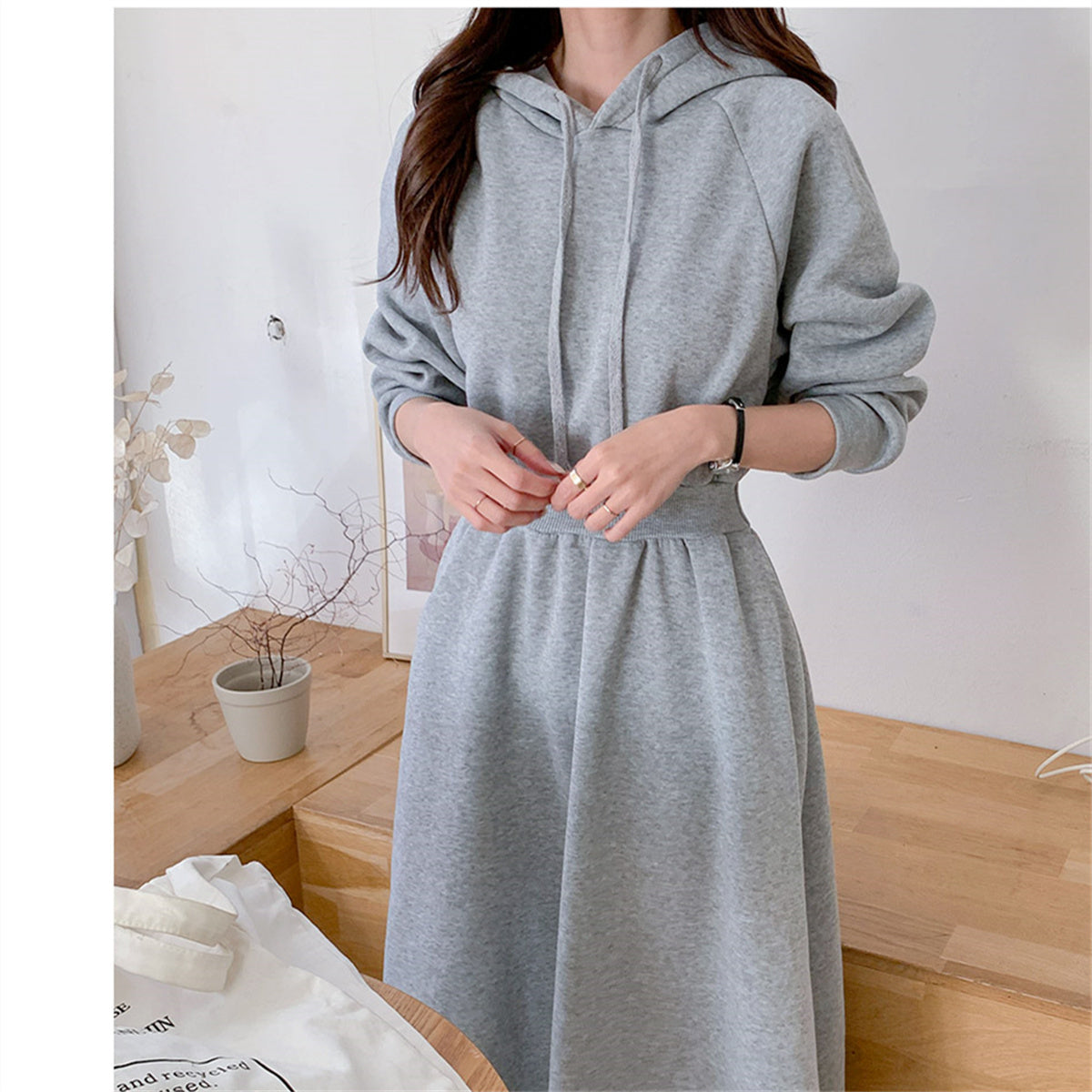 Women's hooded long-sleeved dress high waist slimming below knee length skirt