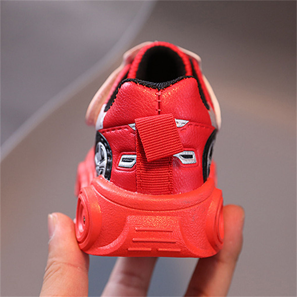 Little boy autumn luminous racing style cool sports shoes