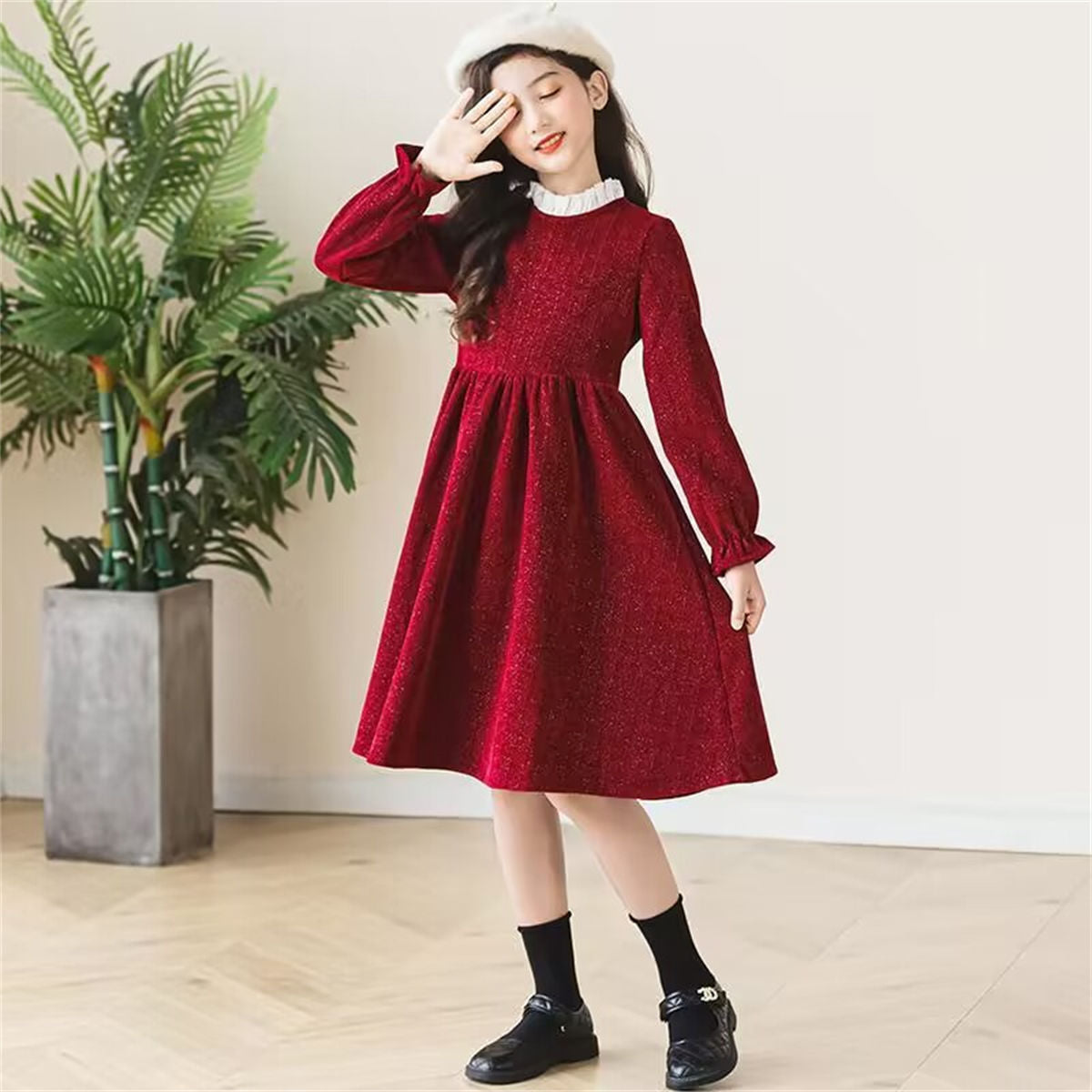 Autumn red temperament style lace long-sleeved dress for middle and large girls