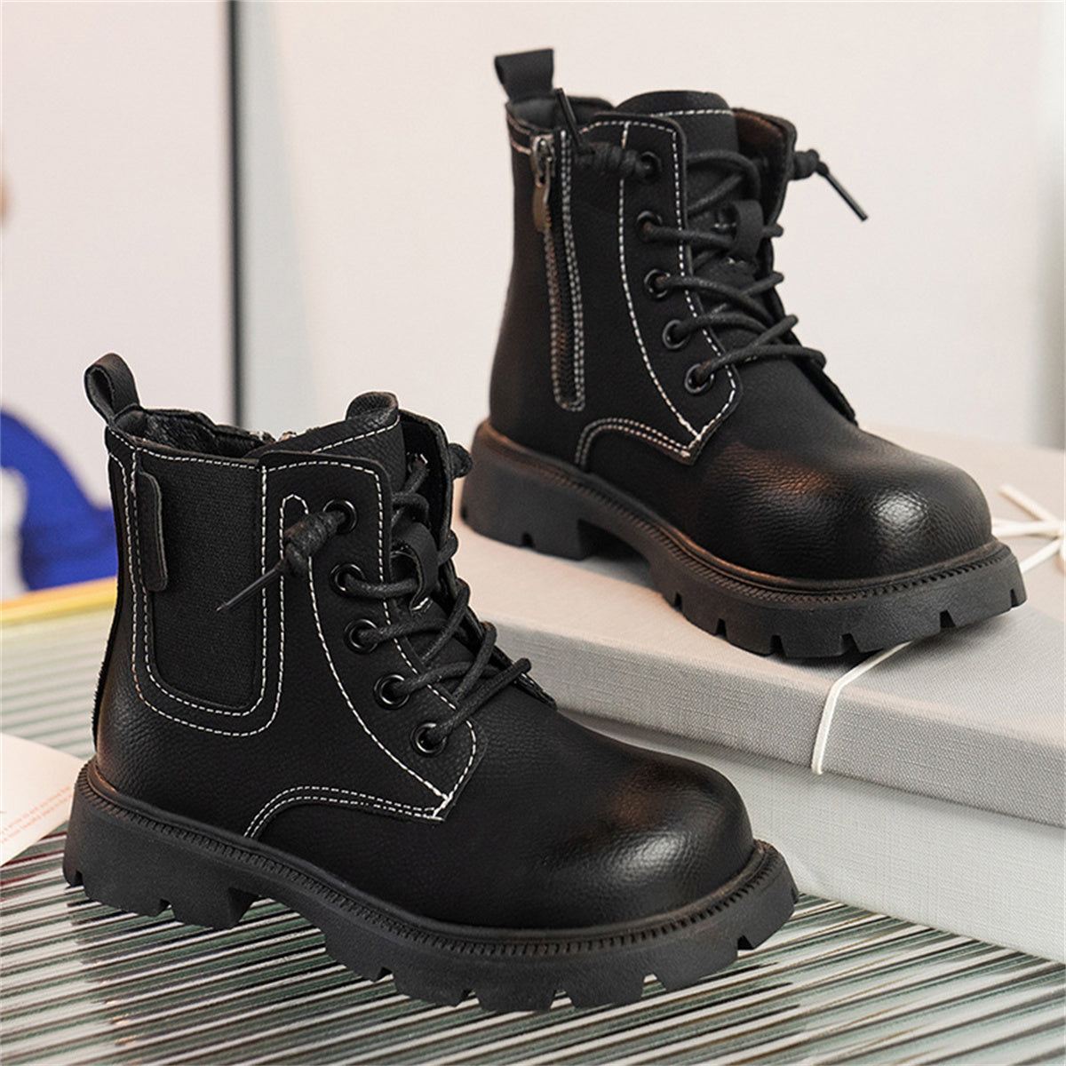 Middle and large boys autumn and winter solid color British style soft sole waterproof non-slip Martin boots