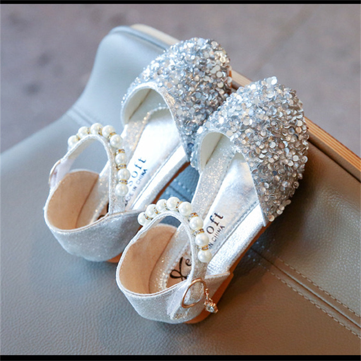 Little girl princess style sequined ladies pearl style sweet flat leather shoes