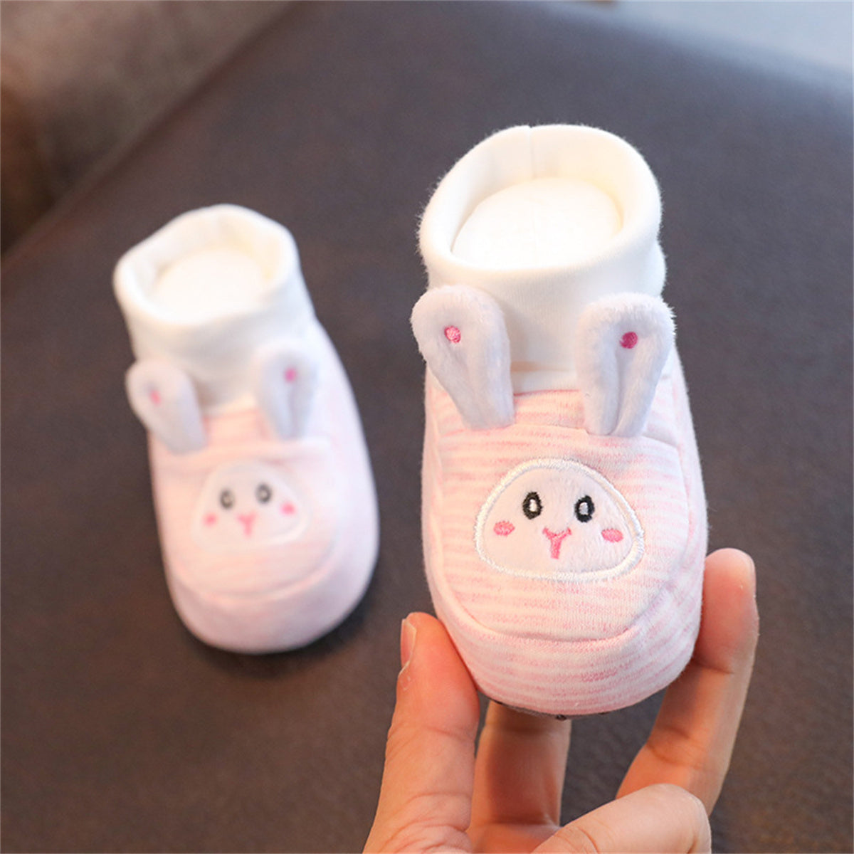 Baby and child embroidered cartoon pattern autumn and winter plus velvet soft sole warm high top cotton shoes