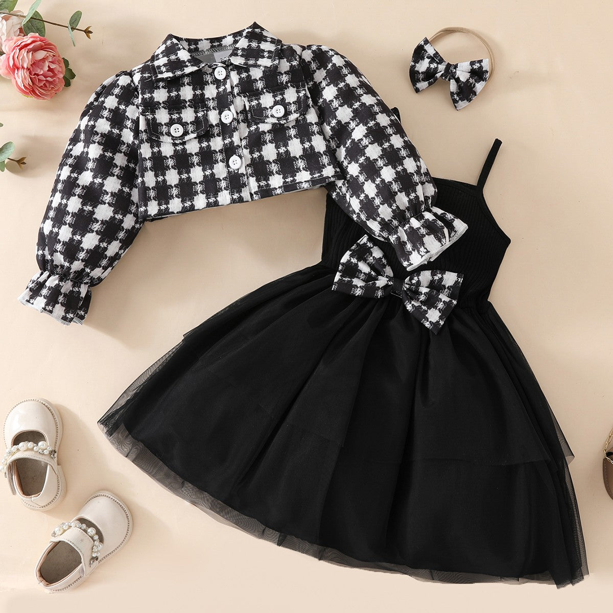 2-6 years old girls' trendy and fashionable black and white plaid short jacket + bow suspenders puffy princess mesh skirt + hairband 3-piece set