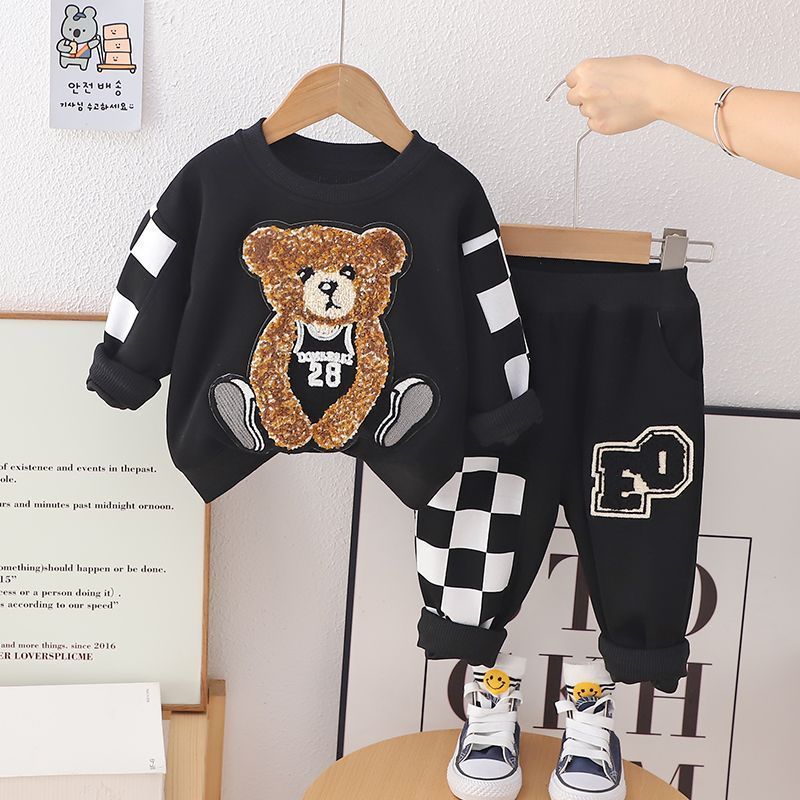 Cute embroidered bear fashion T-shirt set for middle and large children and girls in autumn