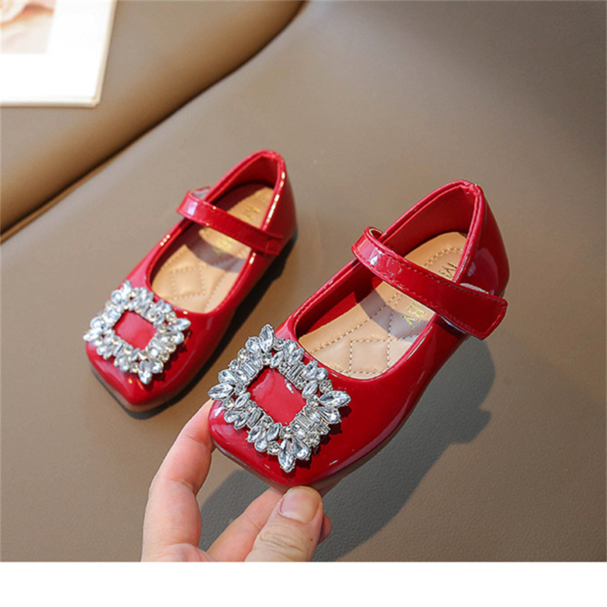 Children's girls retro princess feng shui diamond square buckle soft bottom breathable flat leather shoes