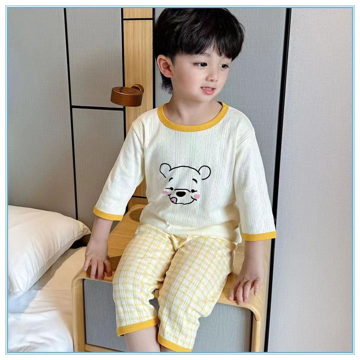 Children's two-piece long-sleeved suit with cute cartoon pattern