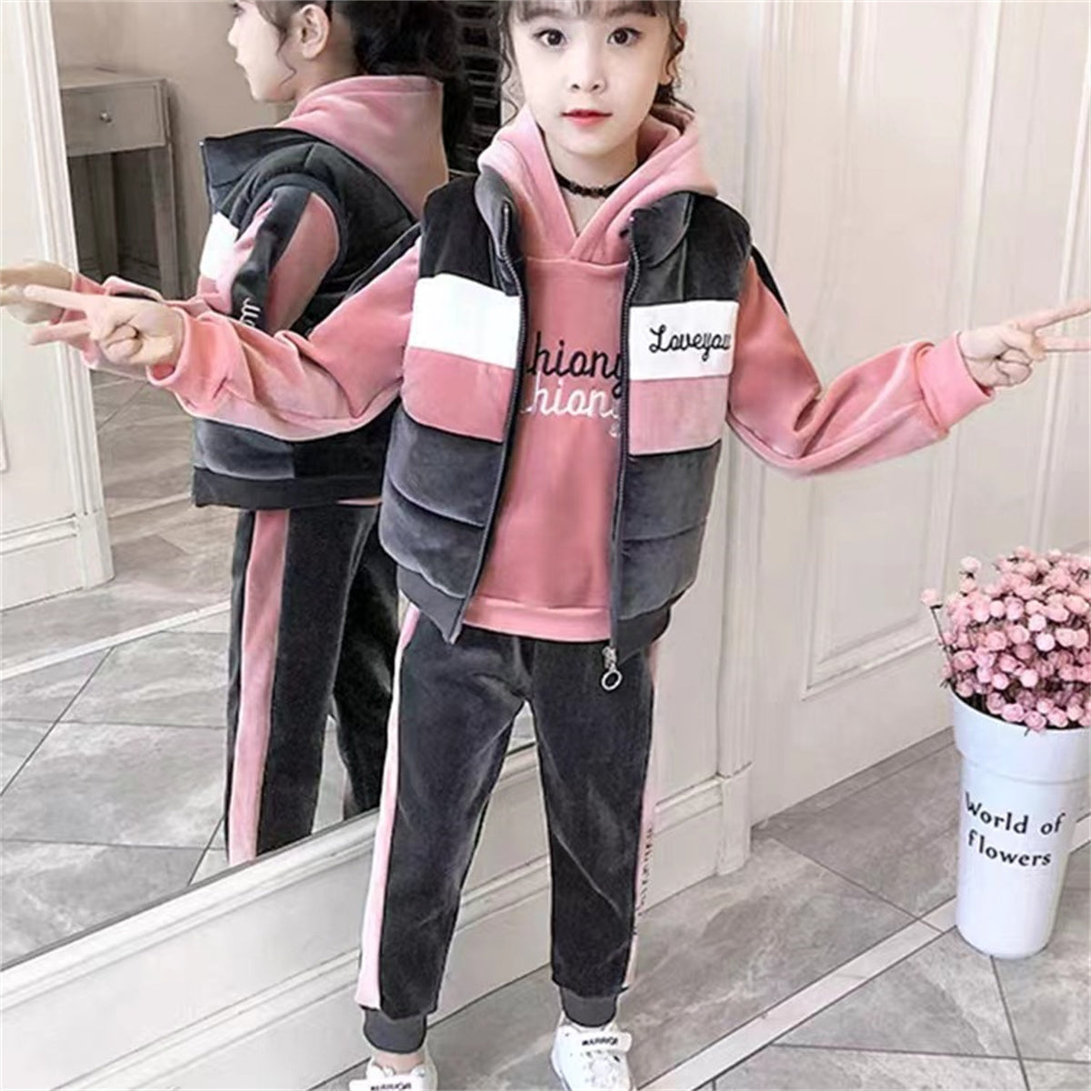 Girls' fashionable daily thickened sports three-piece suit