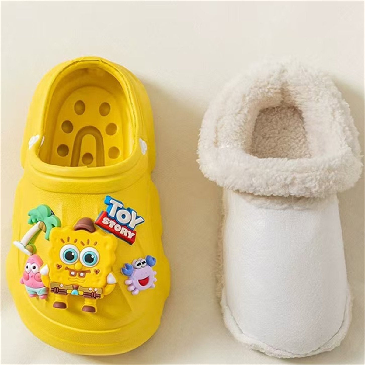 Children's autumn and winter boys and girls' SpongeBob SquarePants plush warm furry shoes non-slip soft bottom closed toe cotton slippers