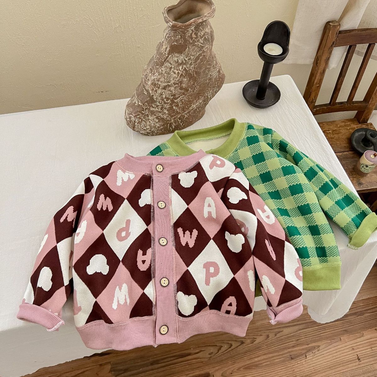 New autumn and winter all-match children's knitted jackets for boys and girls, warm cardigans for babies, thick outer wear