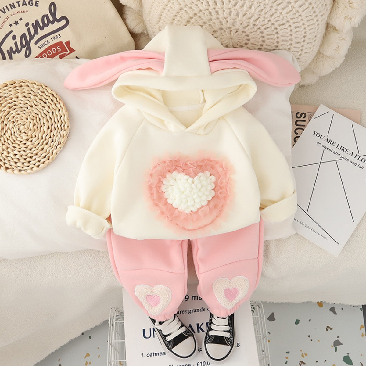 Baby girl autumn and winter clothes plus fleece sweater suit new style infant children winter warm two-piece suit