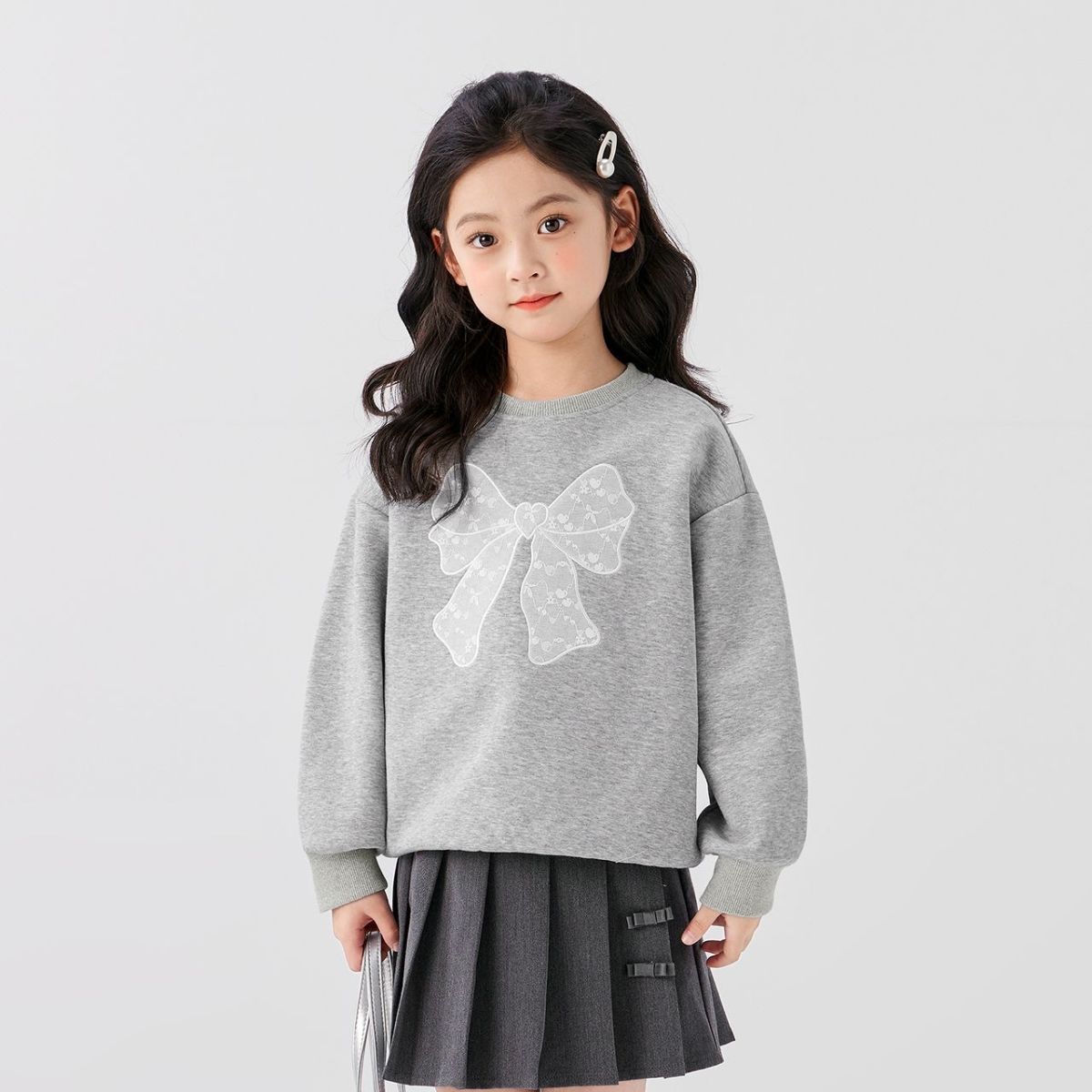 Spring and Autumn Girls Sweatshirt Bowknot Round Neck Loose and Comfortable New Children's Bottoming Shirt Top Children's Clothing