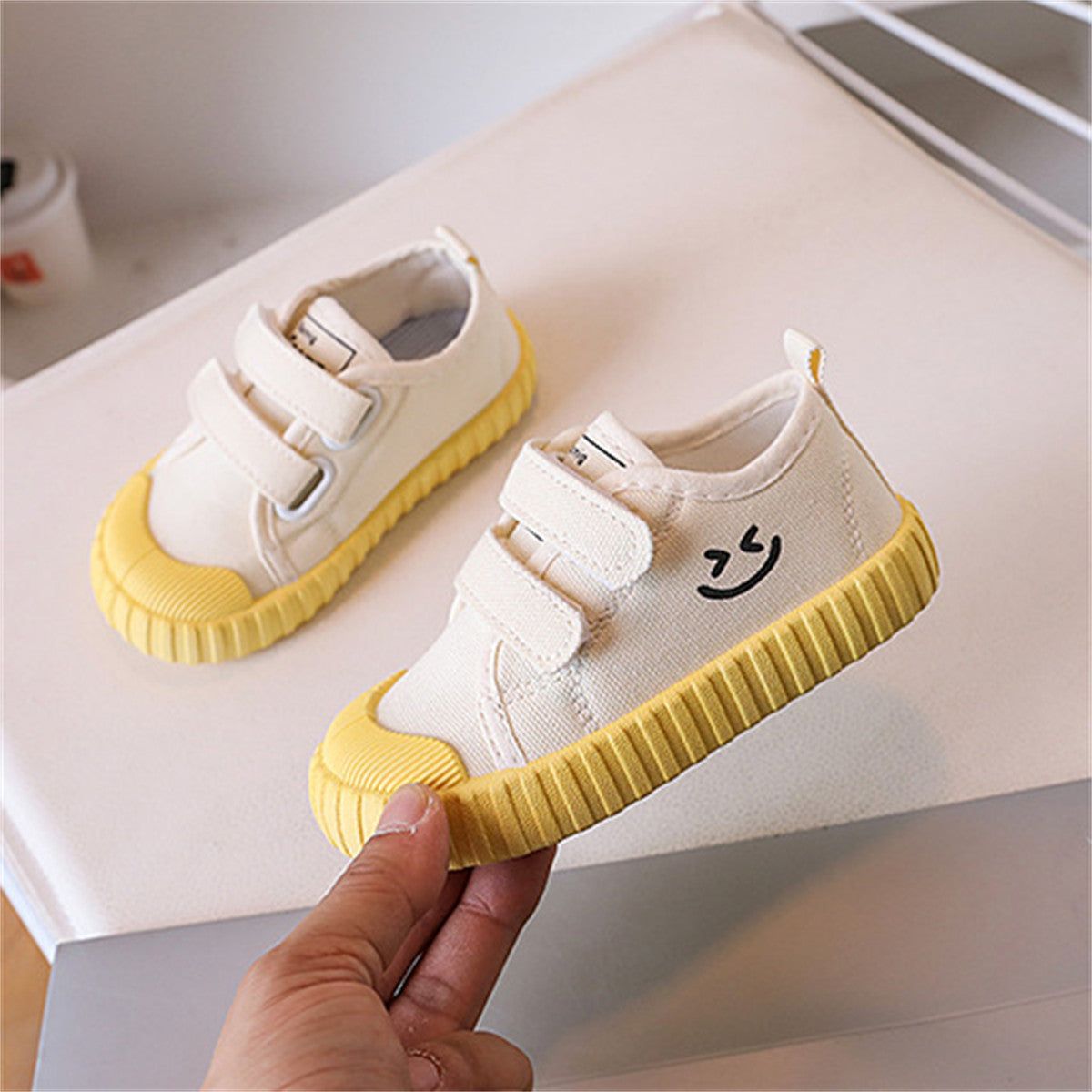 Children's colorful sole smiley face canvas shoes