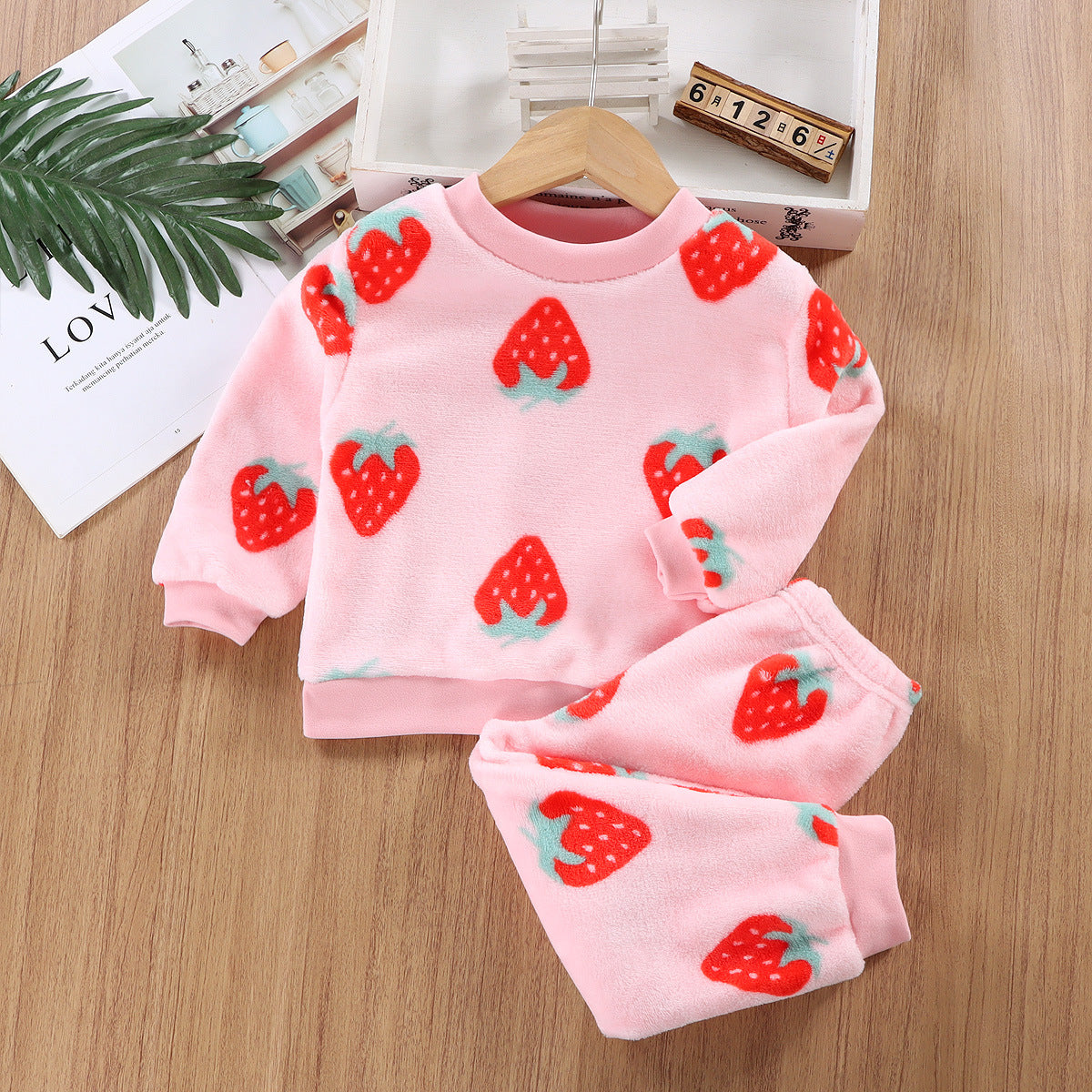 Girls Strawberry Children Autumn and Winter Warm Flannel Set Thickened Home Clothes