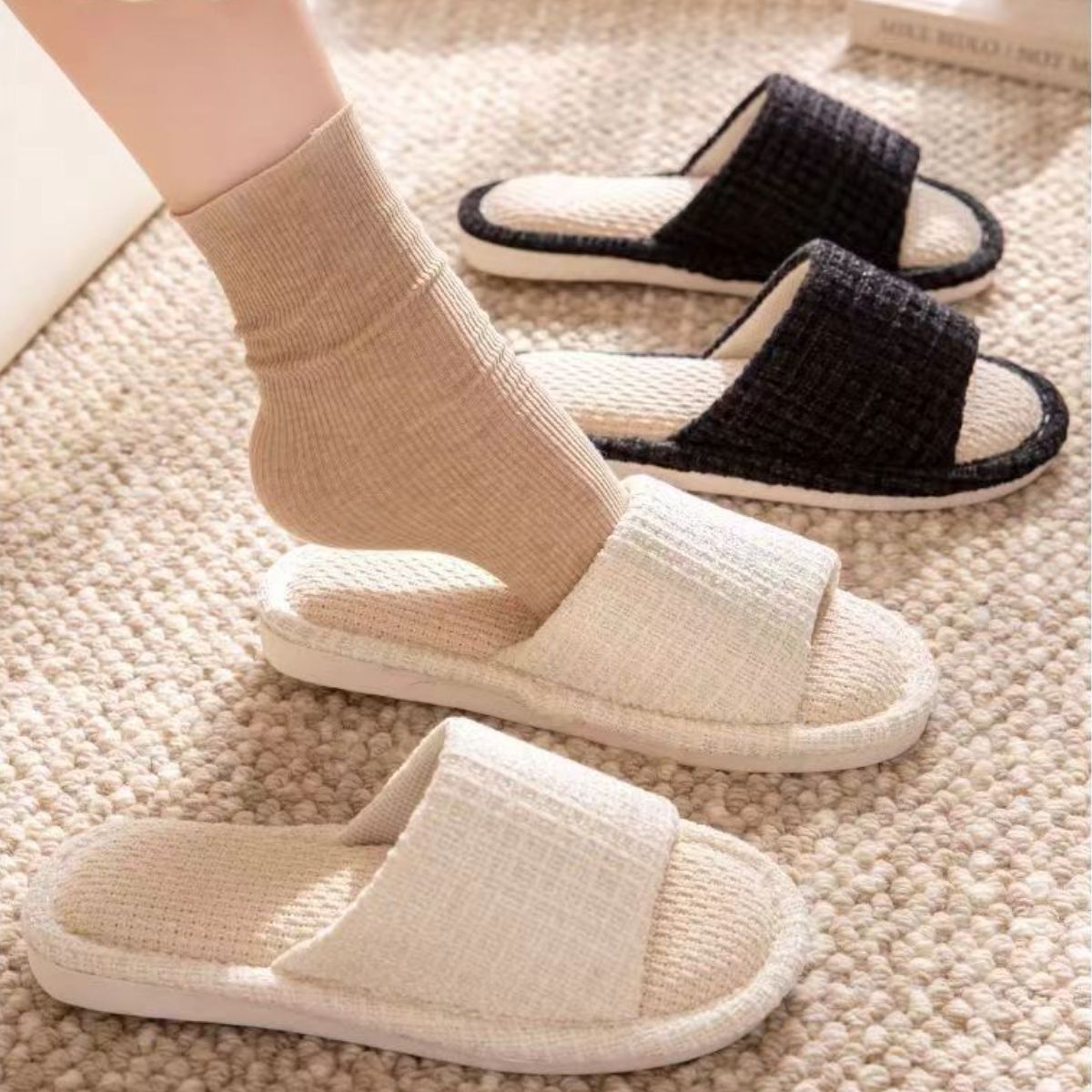 Slippers for women, small fragrance style, home slippers for couples, household, four seasons, guests, leaking toes, silent floor slippers