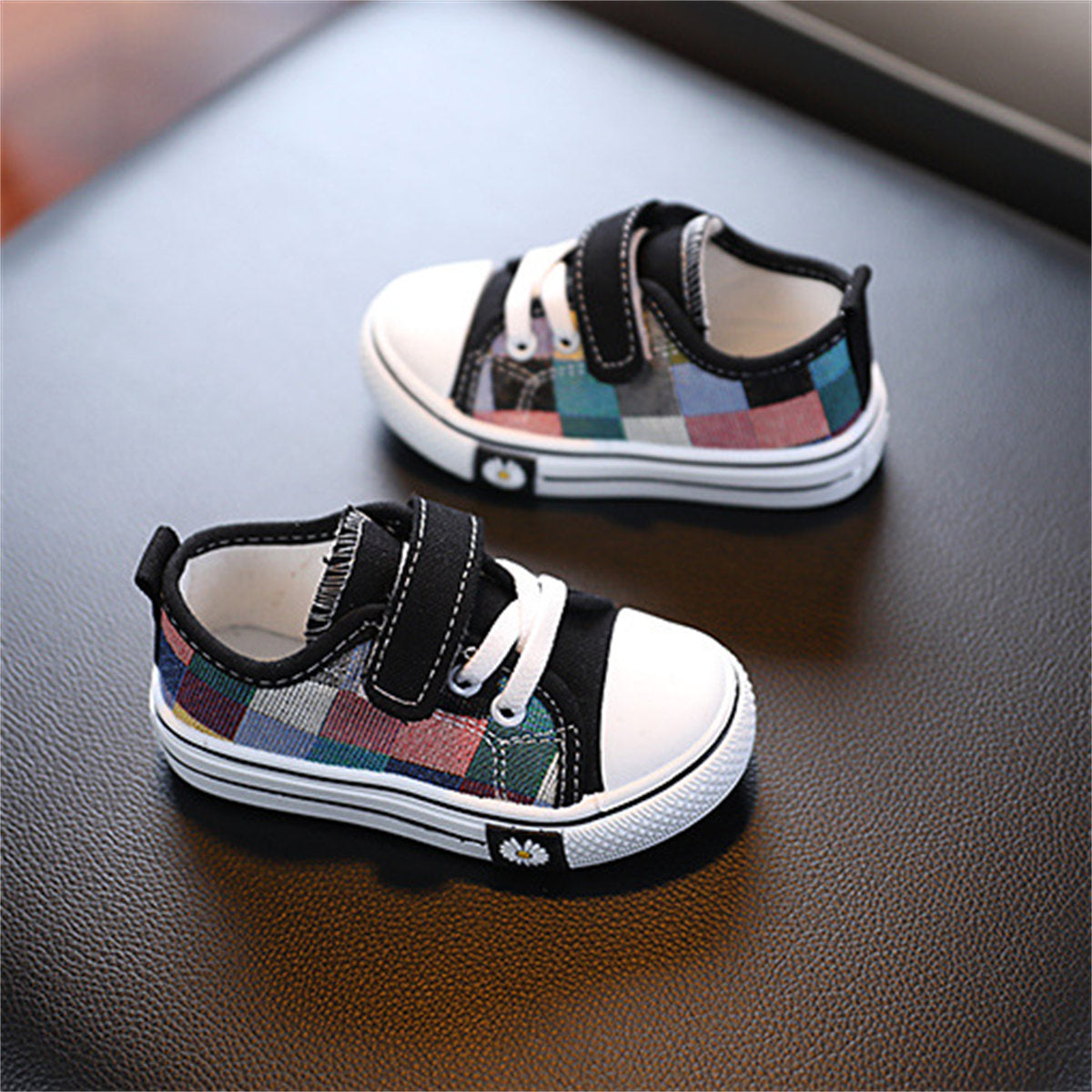 Children's and boys' spring and autumn British style color matching knitted non-slip Velcro low-top canvas shoes